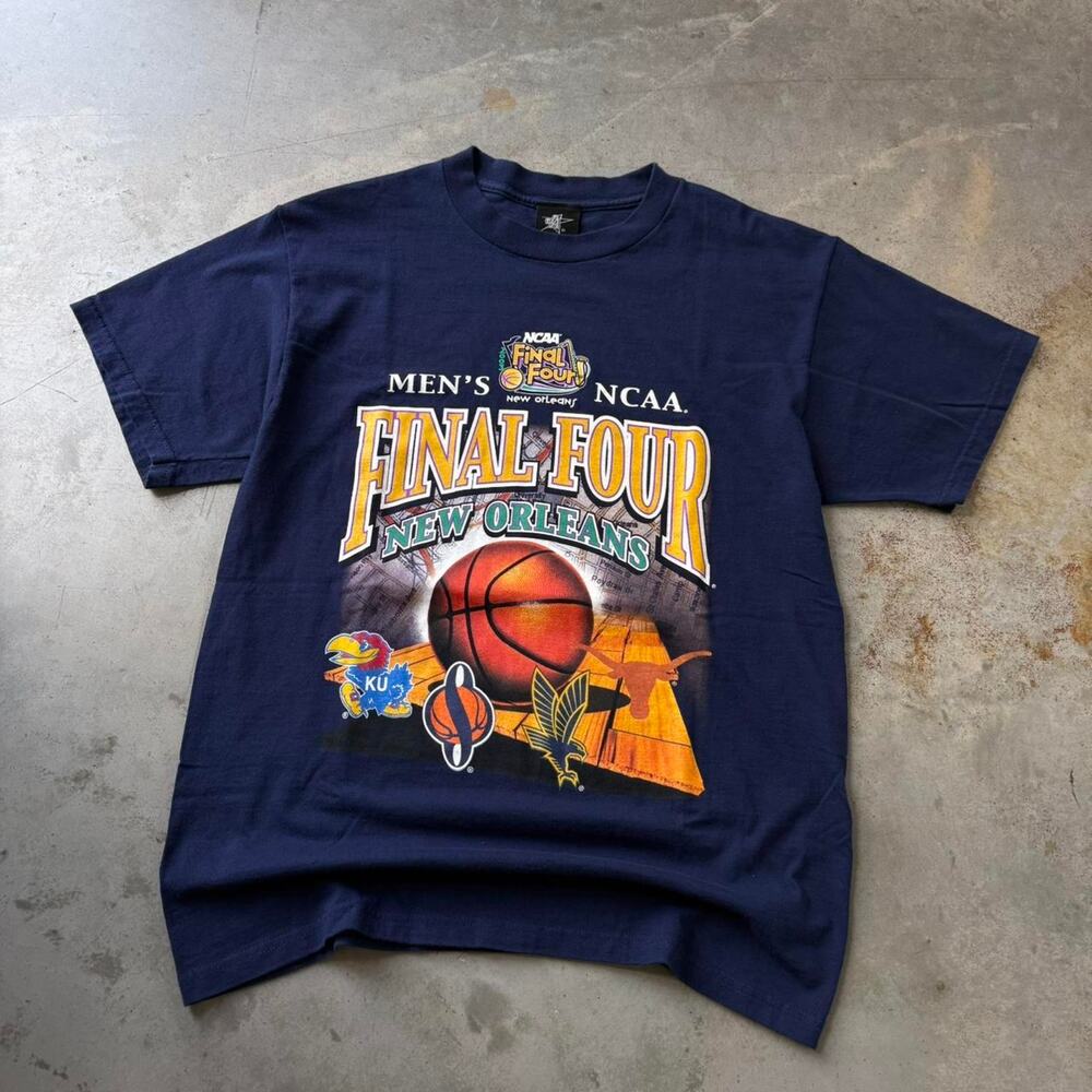 Vintage NCAA Final Four Basketball Tournament Sports Graphic T-shirt Size Large